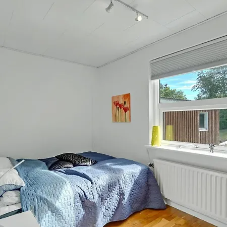 Stunning In With Wifi And 4 Bedrooms Hadsund